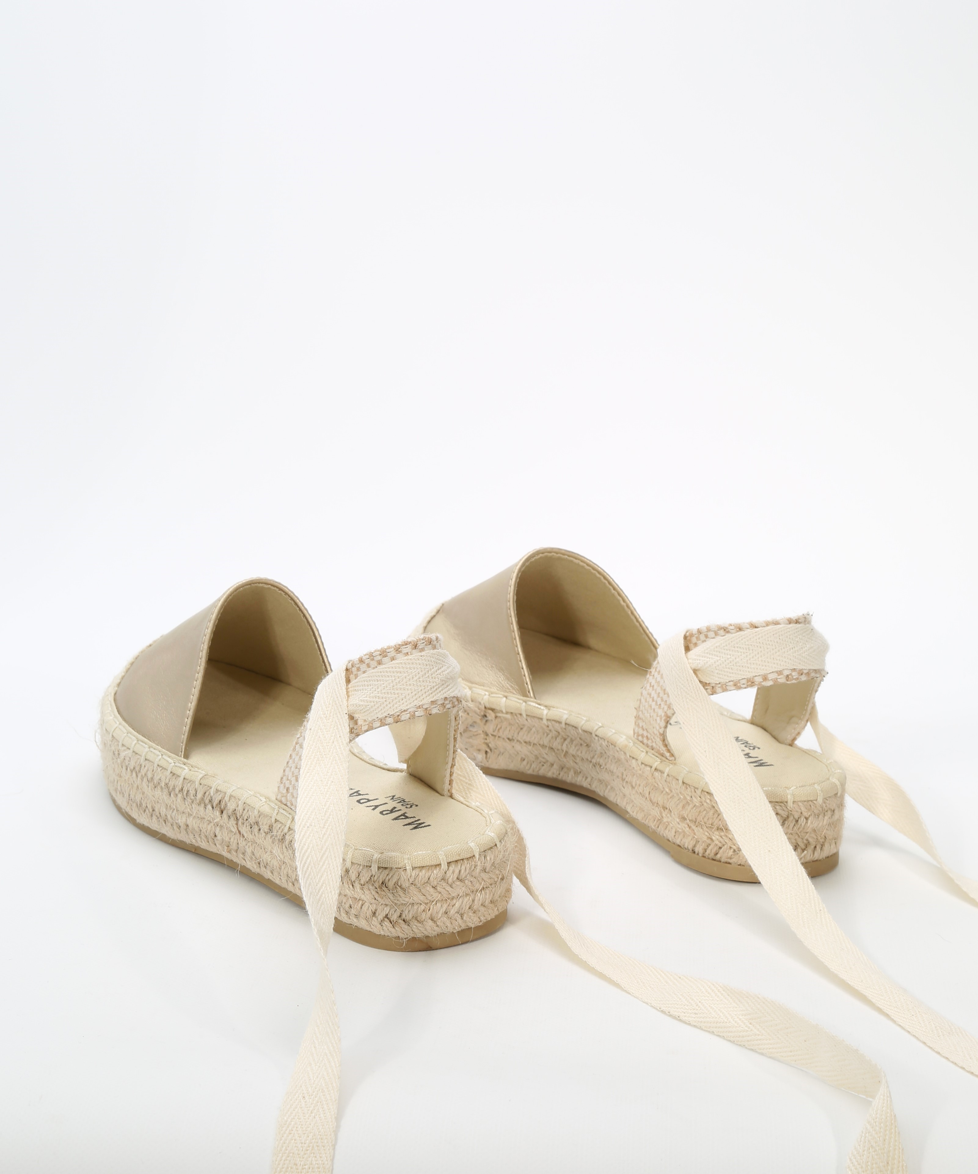 Alpargata plana atada image number null